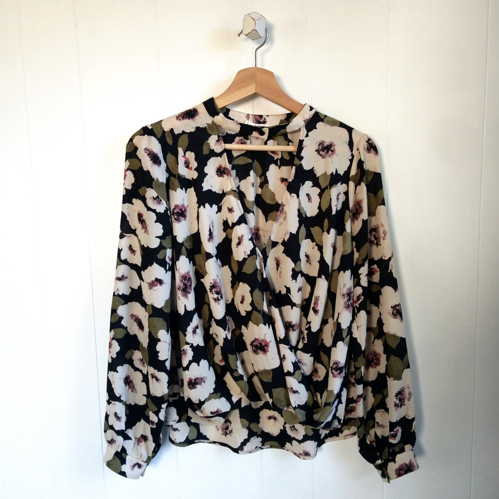 ☆ LUSH Choker Floral Blouse